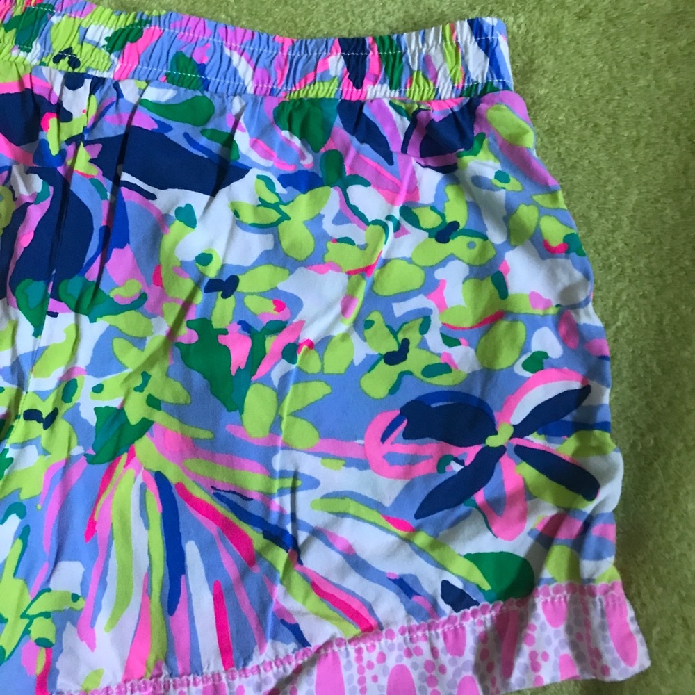 Lilly Pulitzer Katia Shorts Having a Blast size XS - Picture 5 of 6